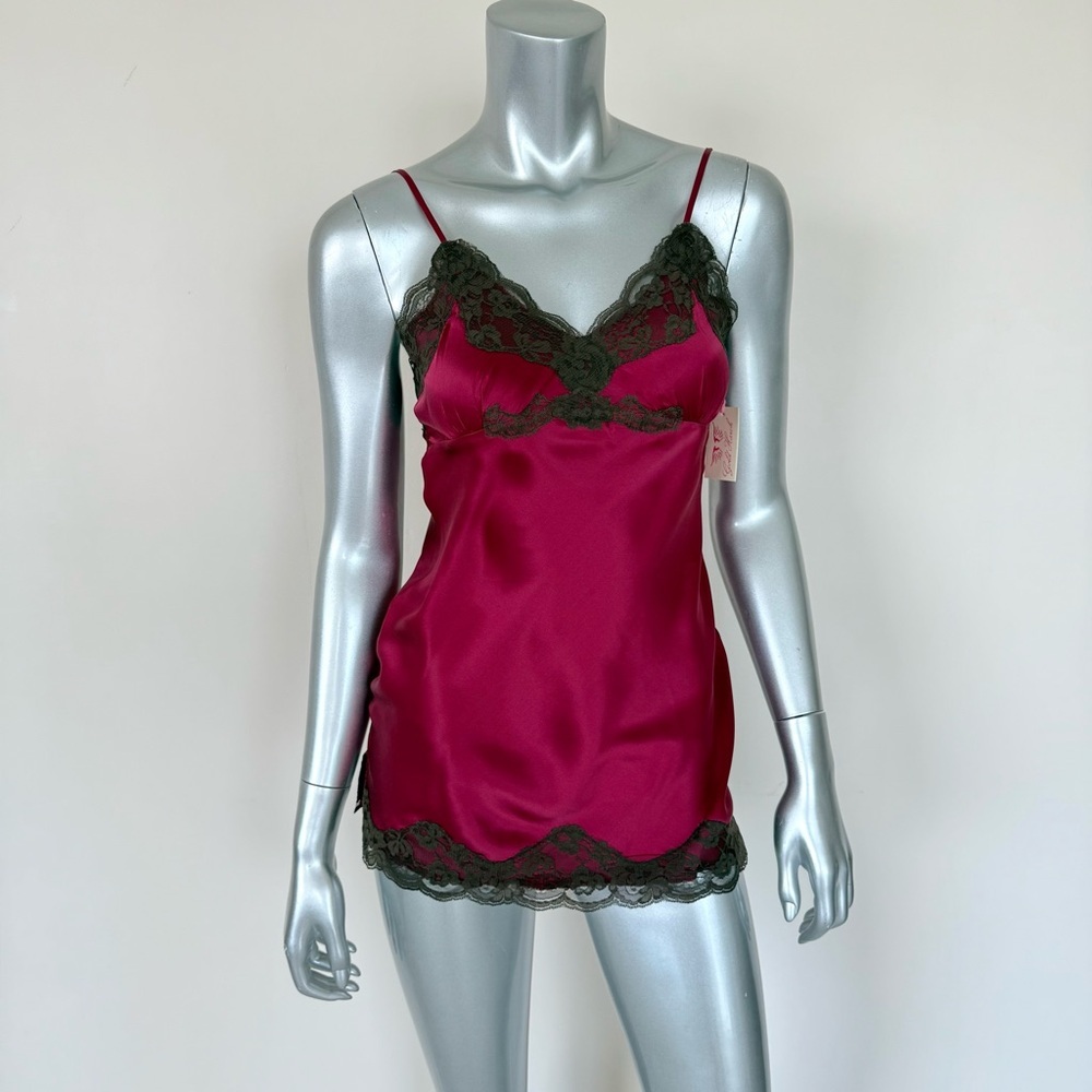 NWT!!! Gold Hawk women silk camisole XS Retail 160$